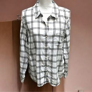 Women’s Tommy Hilfiger‎ White & Black Plaid Button-Front Shirt